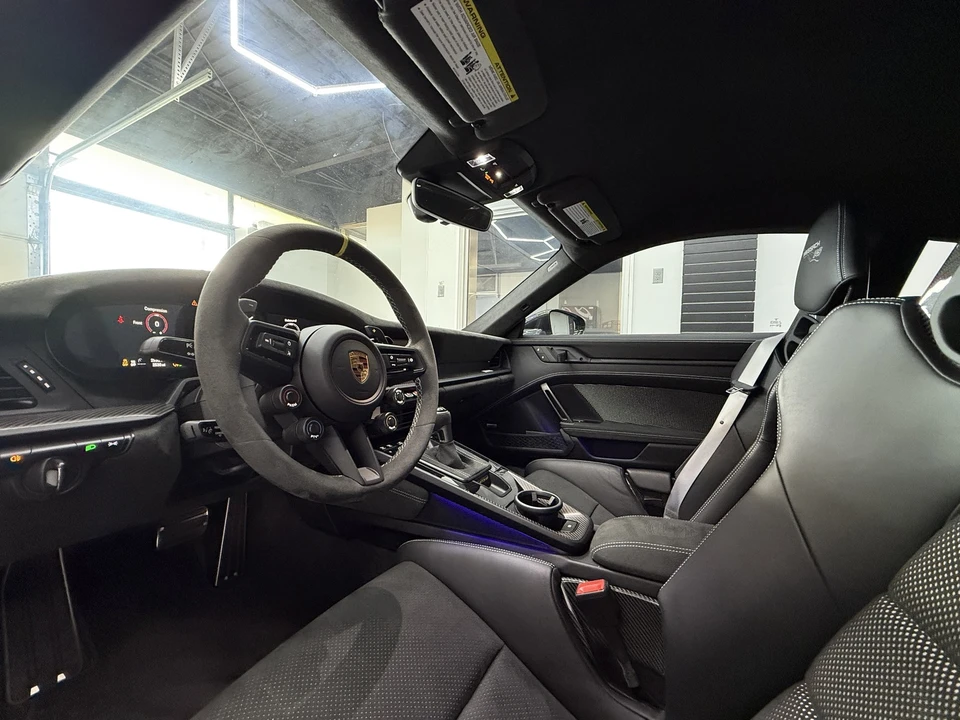 2024 Porsche 992 GT3 RS - Image 18 of 21