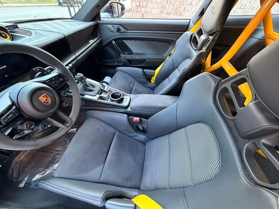2024 Porsche 992 GT3 RS - Image 17 of 19