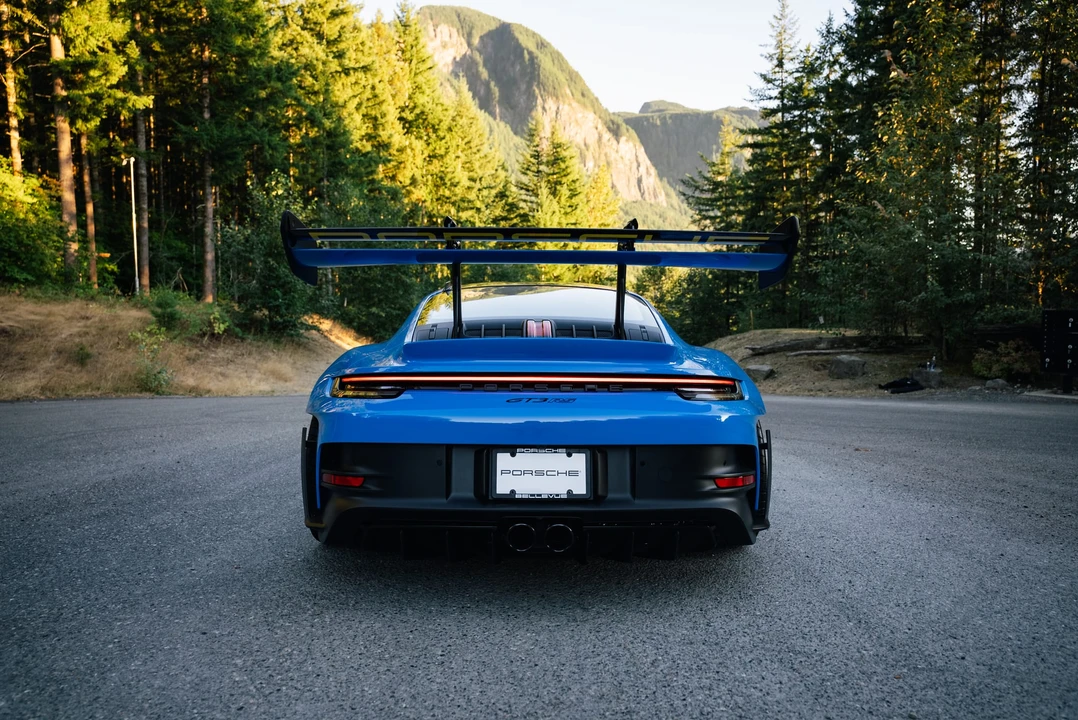 2024 Porsche 992 GT3 RS - Image 22 of 31