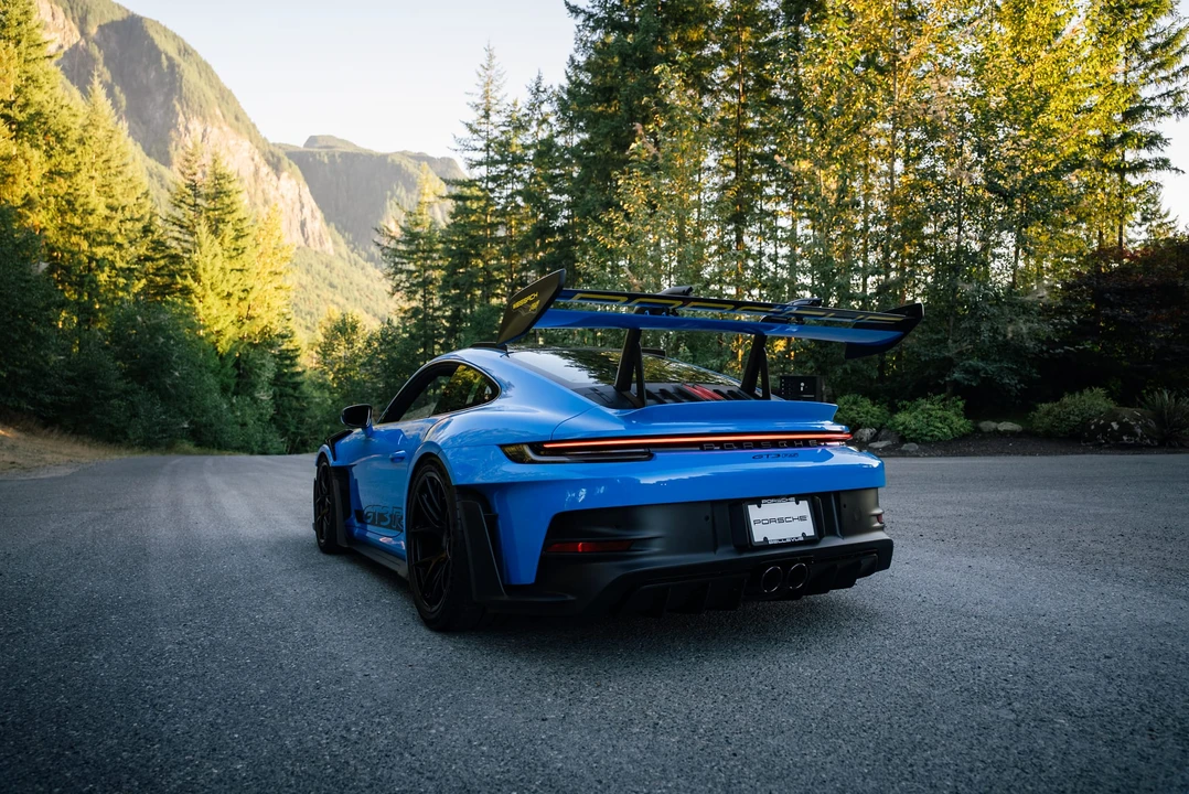 2024 Porsche 992 GT3 RS - Image 23 of 31