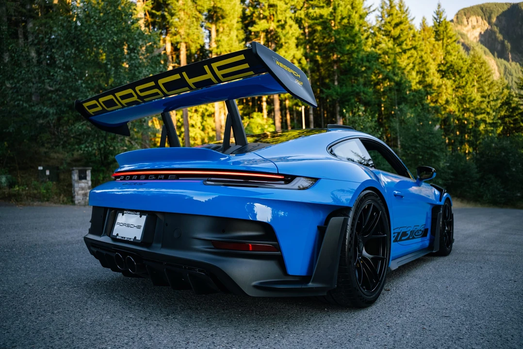 2024 Porsche 992 GT3 RS - Image 17 of 31