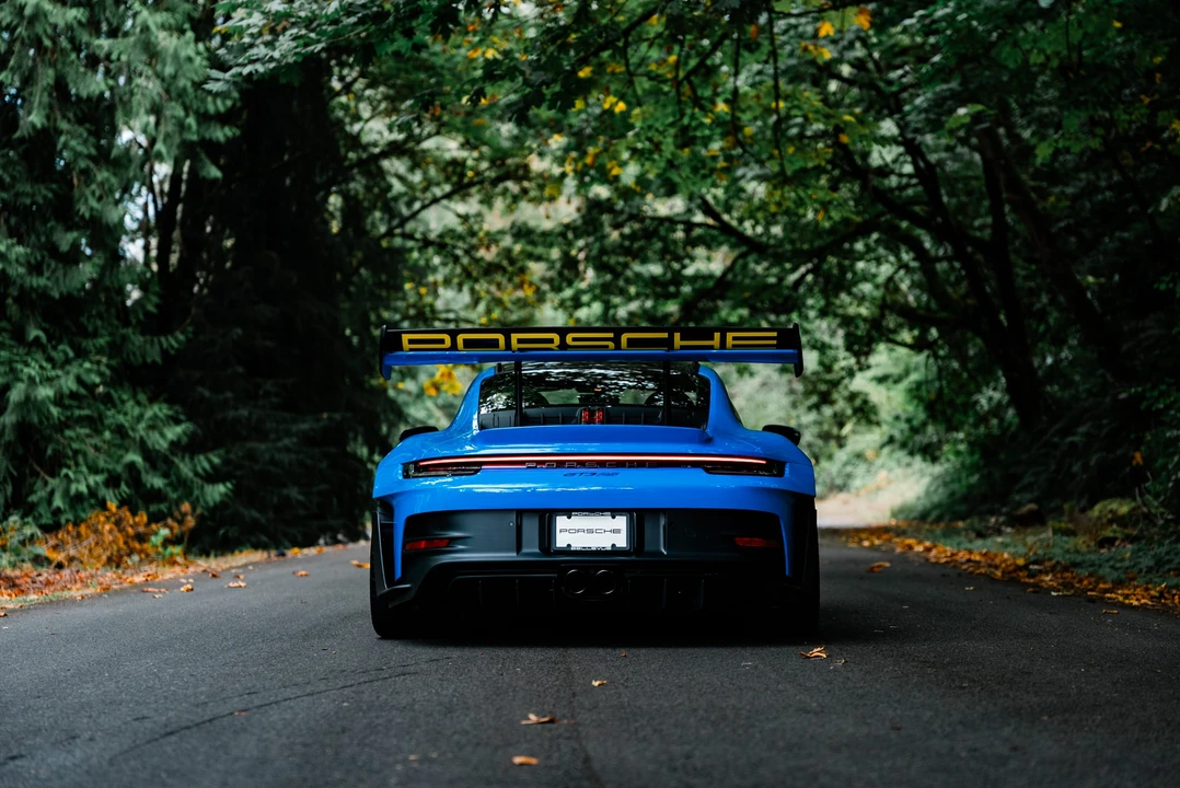 2024 Porsche 992 GT3 RS - Image 9 of 31