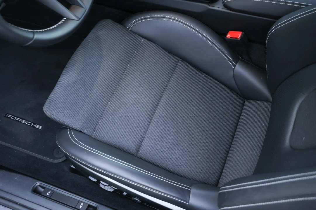 2024 Porsche 992 GT3 - Image 13 of 21