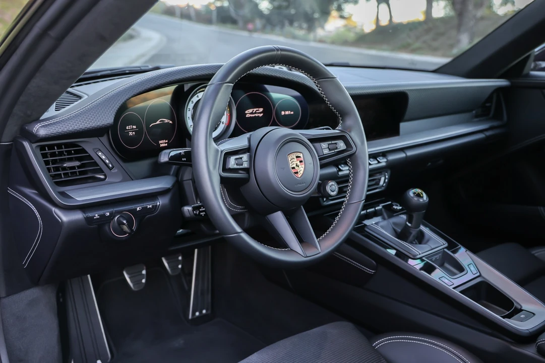 2024 Porsche 992 GT3 - Image 16 of 21