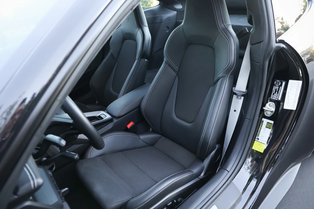 2024 Porsche 992 GT3 - Image 15 of 21