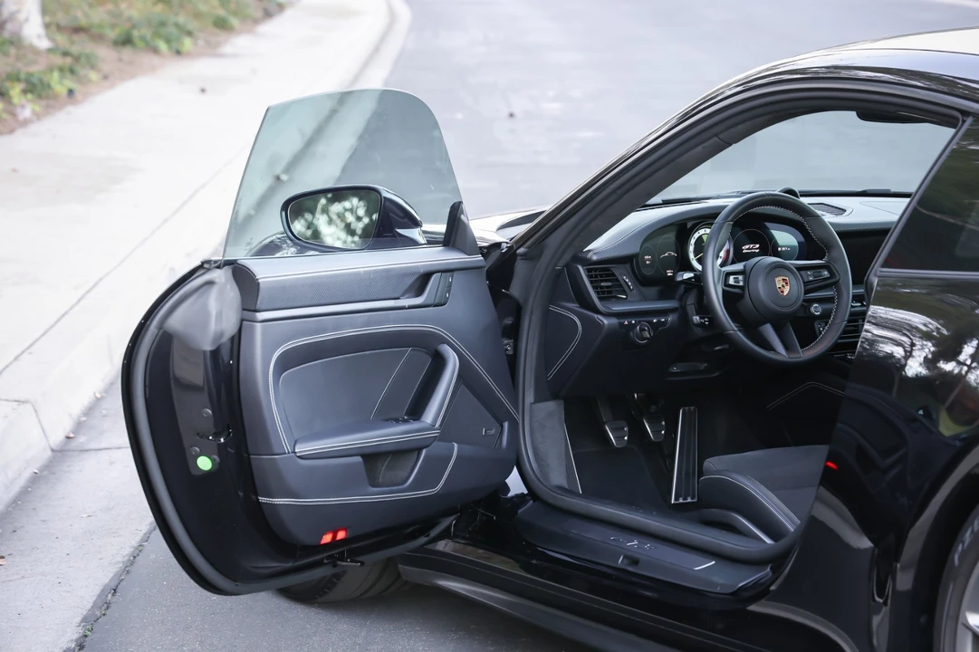 2024 Porsche 992 GT3 - Image 9 of 21