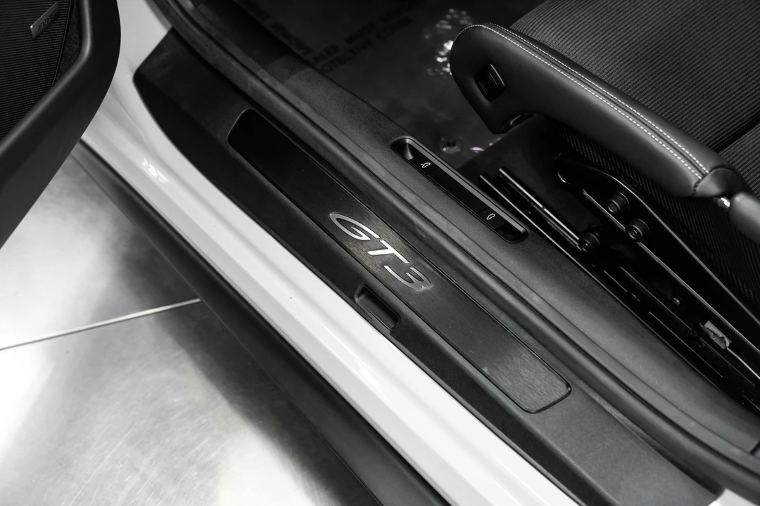 2024 Porsche 992 GT3 - Image 15 of 21