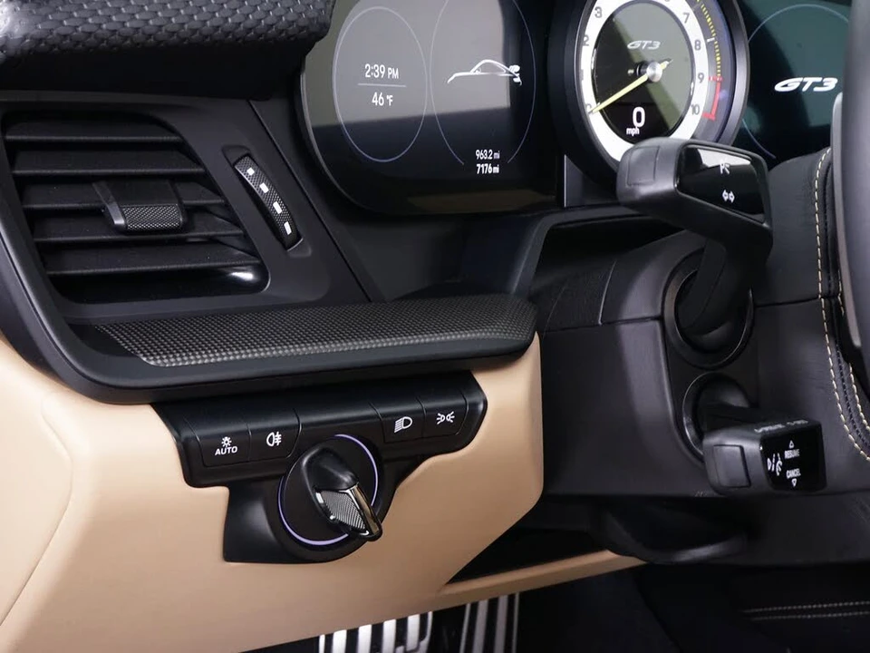 2024 Porsche 992 GT3 Touring - Image 27 of 29