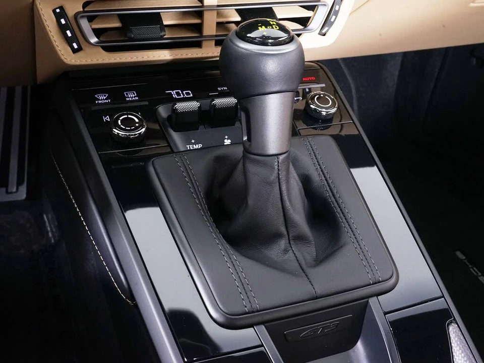 2024 Porsche 992 GT3 Touring - Image 24 of 29