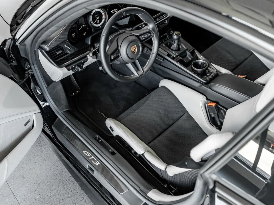 2024 Porsche 992 GT3 Touring - Image 4 of 31