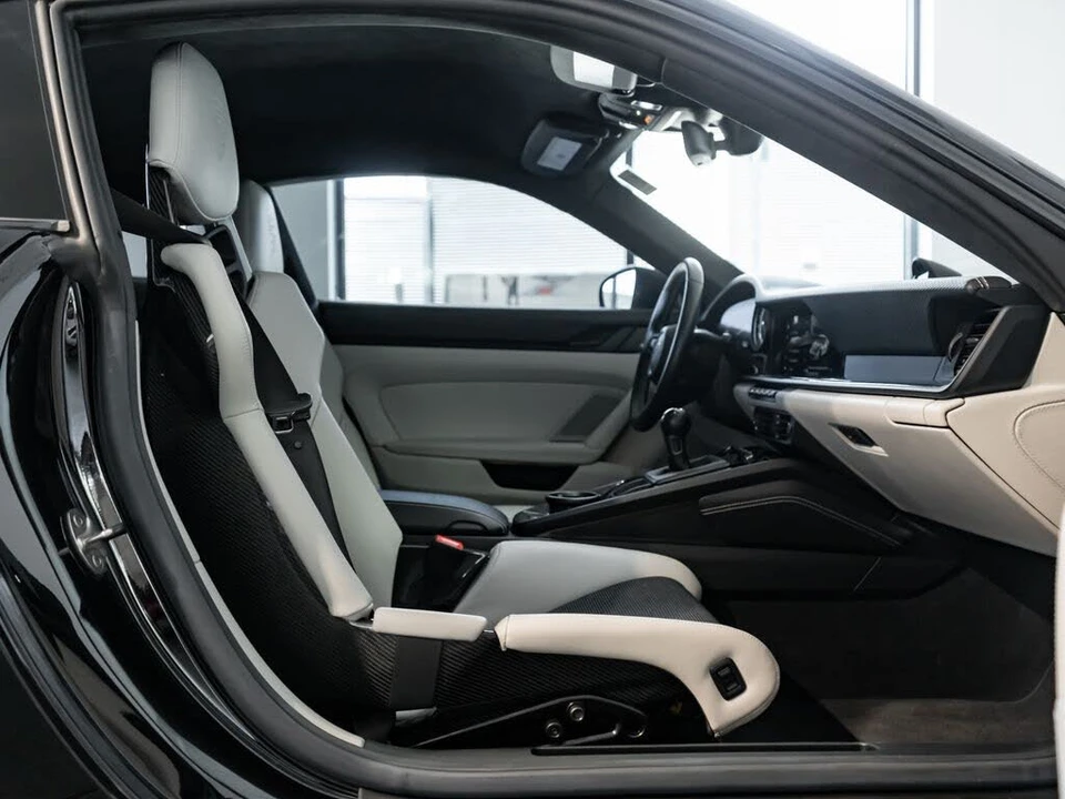 2024 Porsche 992 GT3 Touring - Image 28 of 31