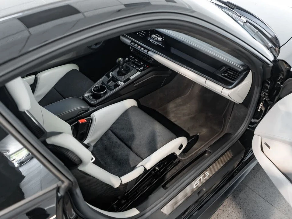 2024 Porsche 992 GT3 Touring - Image 27 of 31