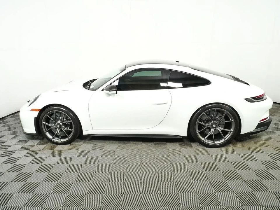 2024 Porsche 992 GT3 Touring - Image 2 of 17