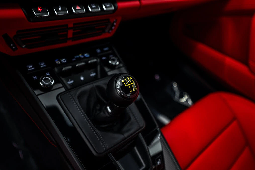 2024 Porsche 992 GT3 Touring - Image 18 of 30