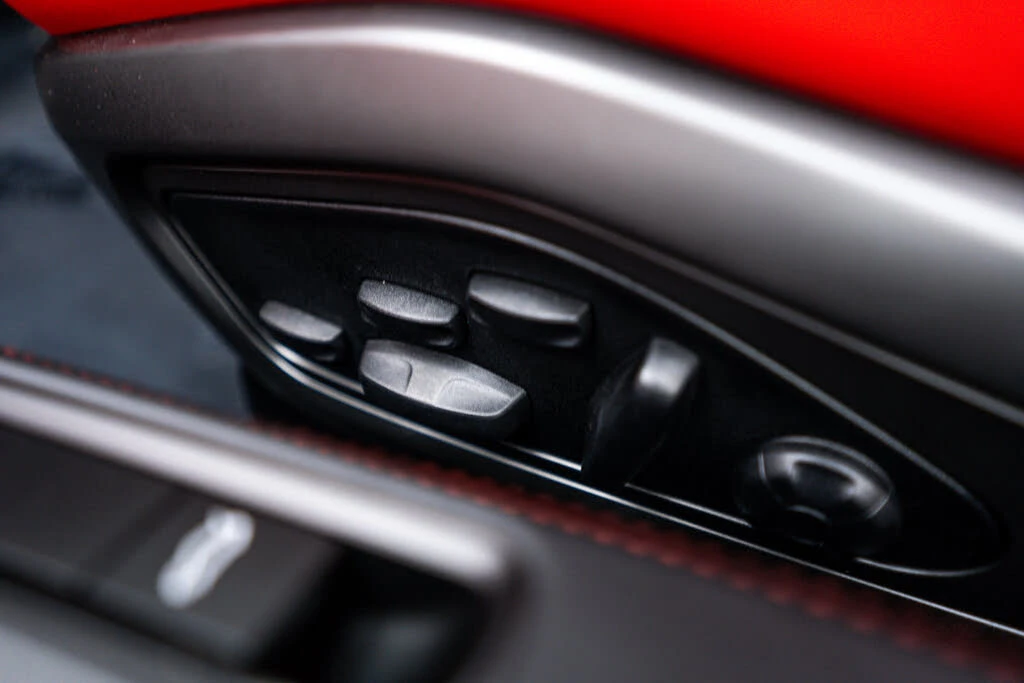2024 Porsche 992 GT3 Touring - Image 25 of 30