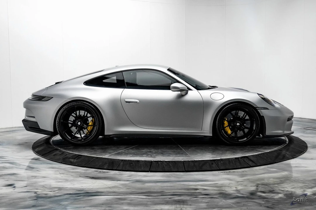 2024 Porsche 992 GT3 - Image 19 of 21