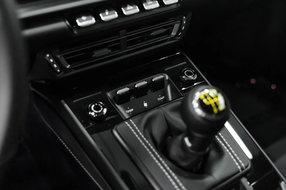2024 Porsche 992 GT3 - Image 14 of 21