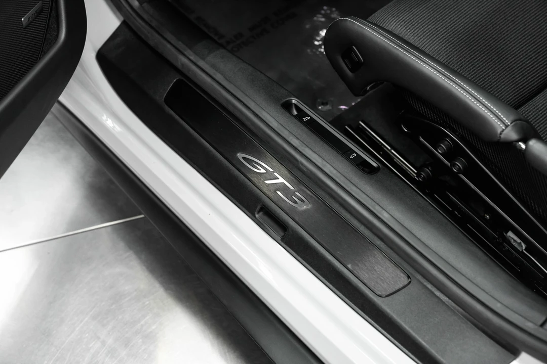 2024 Porsche 992 GT3 - Image 15 of 21