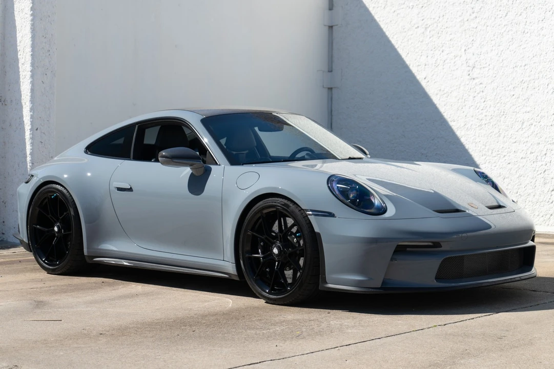 2024 Porsche 992 GT3 - Image 2 of 21