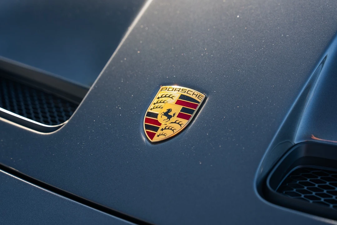 2024 Porsche 992 GT3 - Image 15 of 21