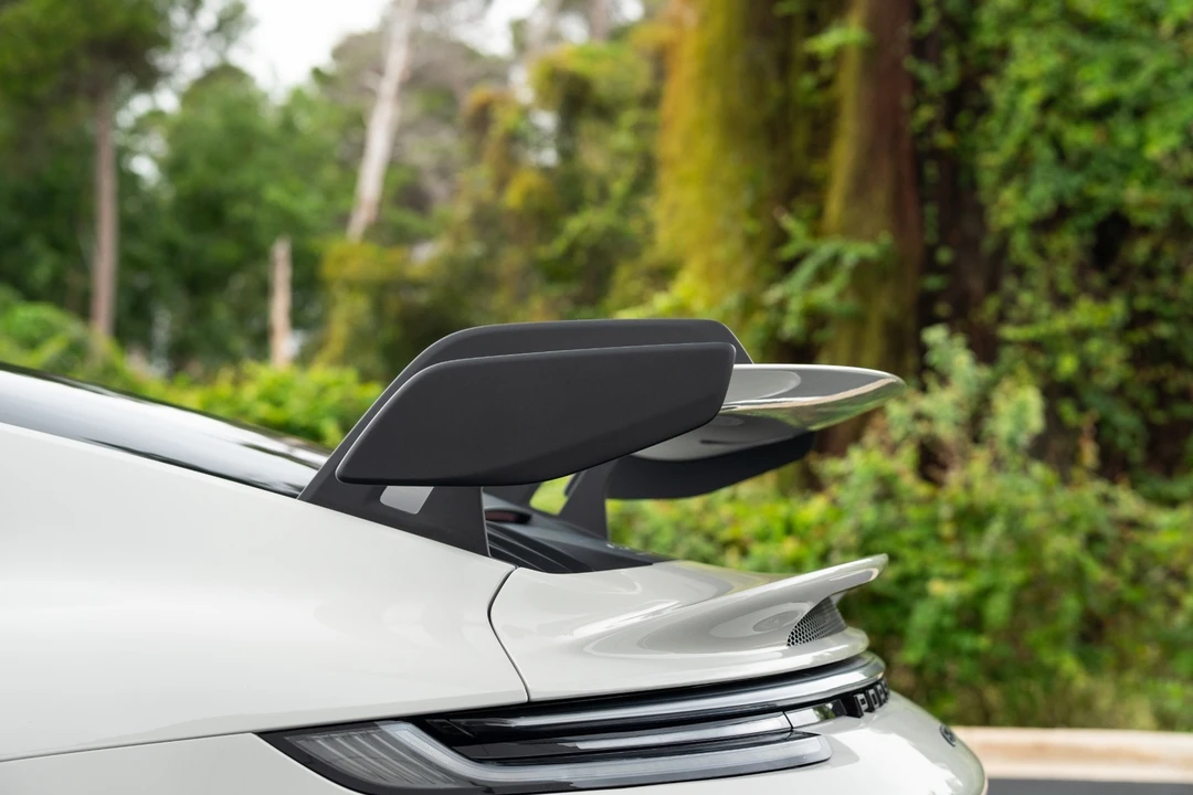 2024 Porsche 992 GT3 - Image 22 of 31