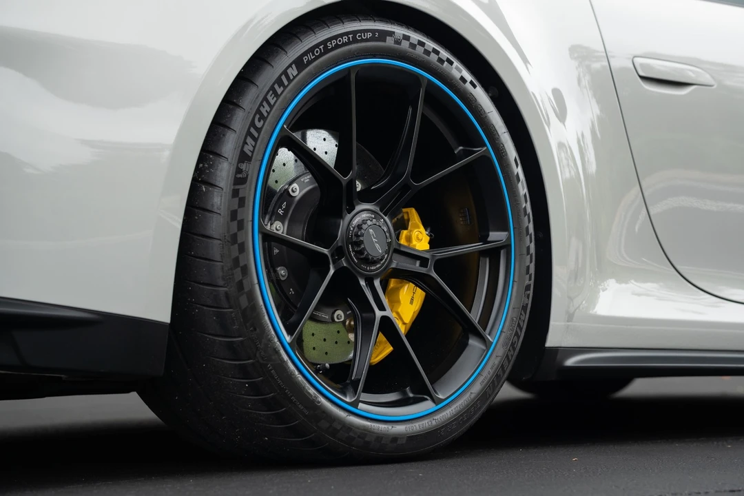 2024 Porsche 992 GT3 - Image 16 of 21