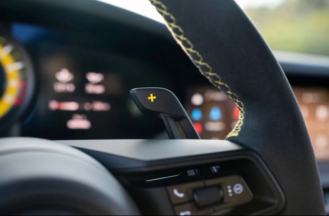 2024 Porsche 992 GT3 - Image 15 of 21
