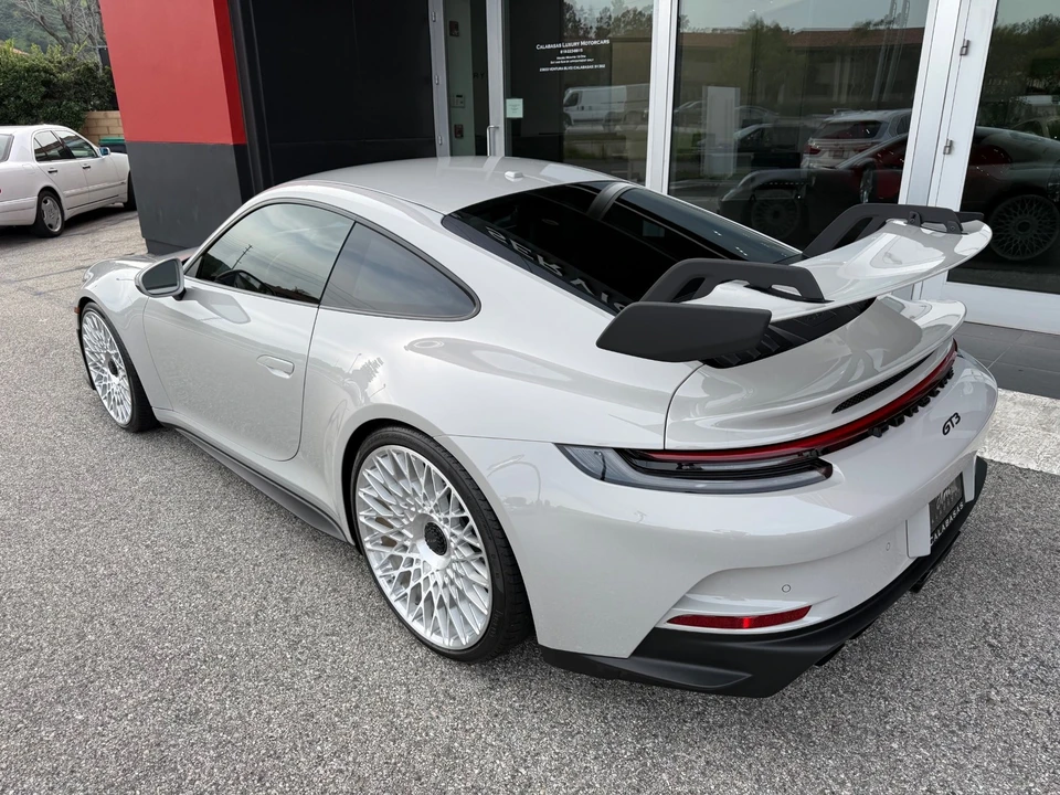 2024 Porsche 992 GT3 - Image 12 of 21