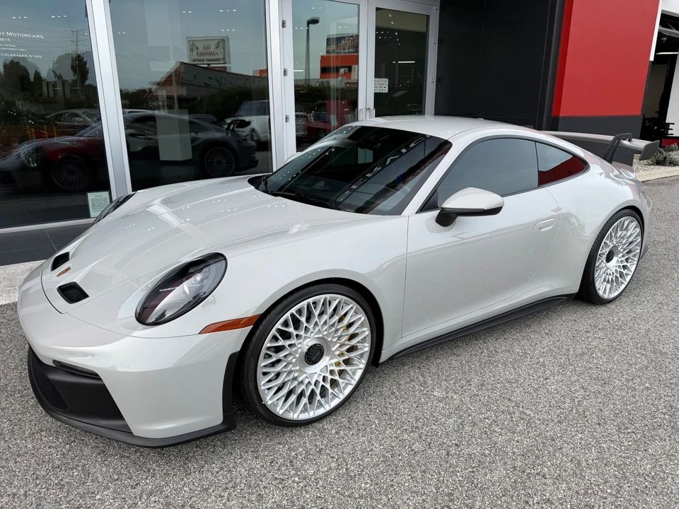 2024 Porsche 992 GT3 - Image 10 of 21