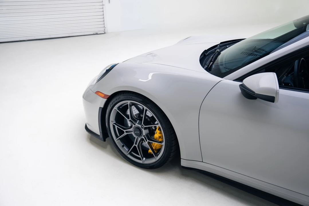 2024 Porsche 992 GT3 - Image 16 of 21