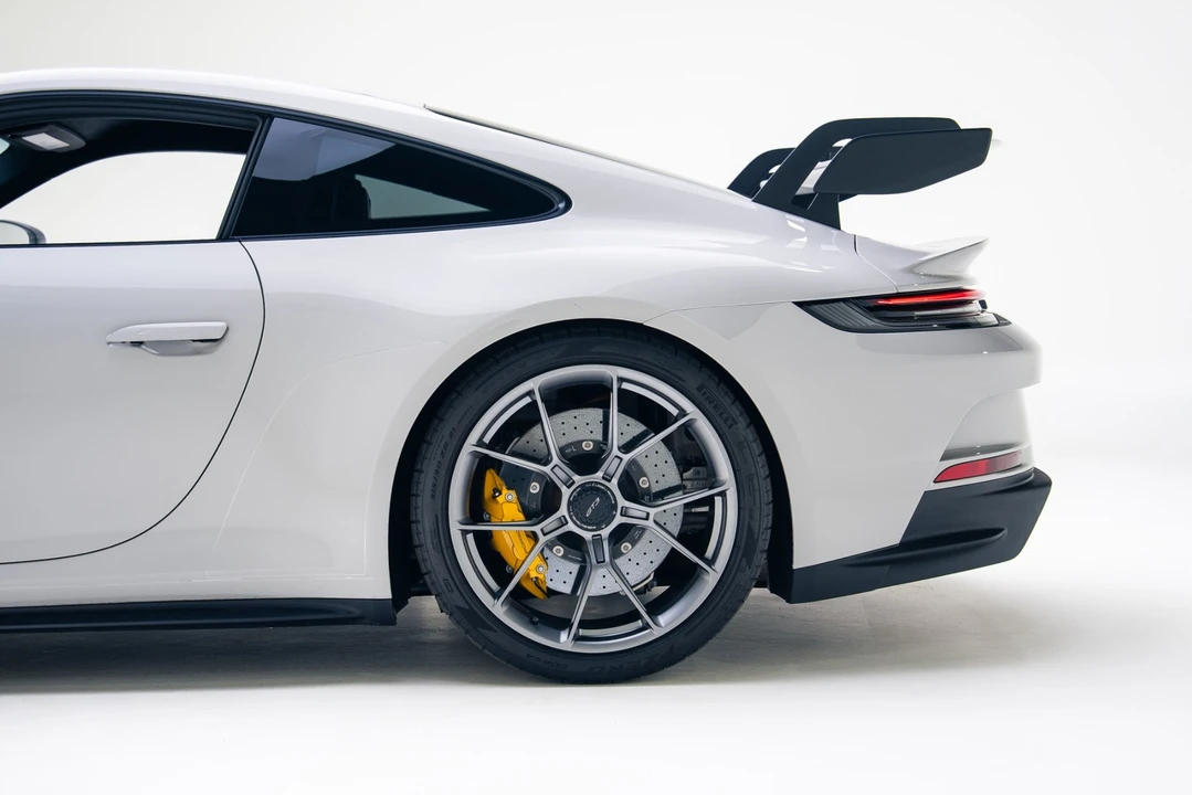 2024 Porsche 992 GT3 - Image 14 of 21