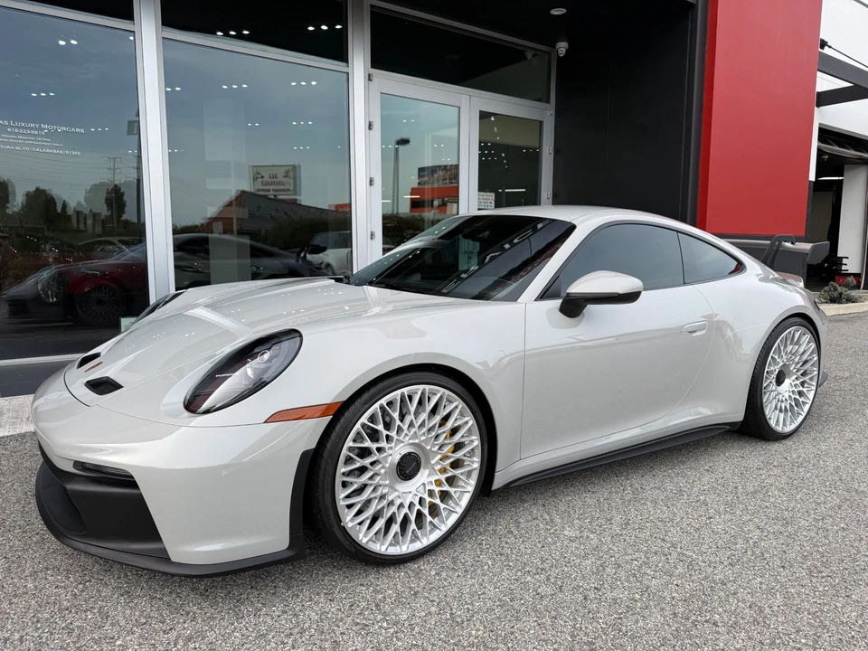 2024 Porsche 992 GT3 - Image 9 of 21