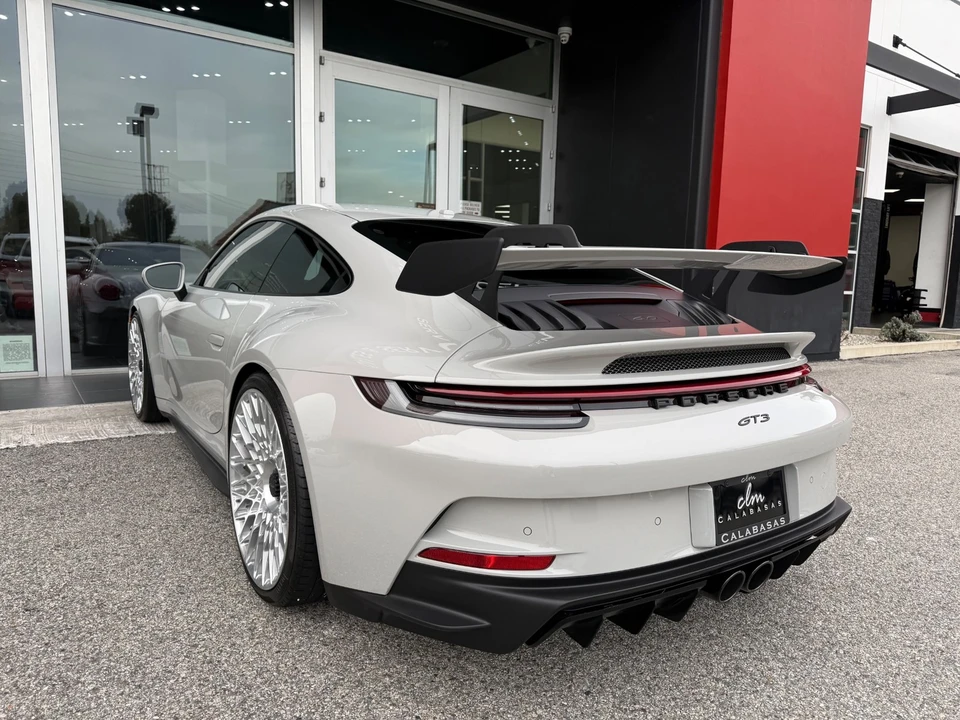 2024 Porsche 992 GT3 - Image 19 of 21