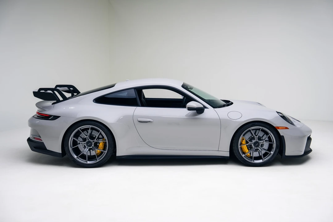 2024 Porsche 992 GT3 - Image 18 of 21