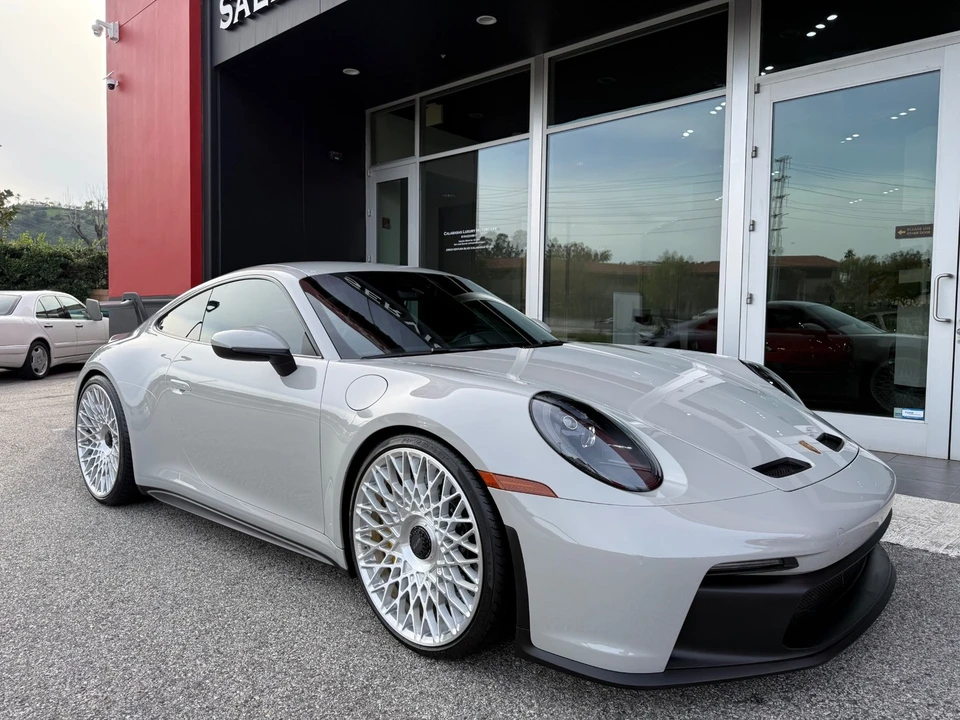 2024 Porsche 992 GT3 - Image 2 of 21