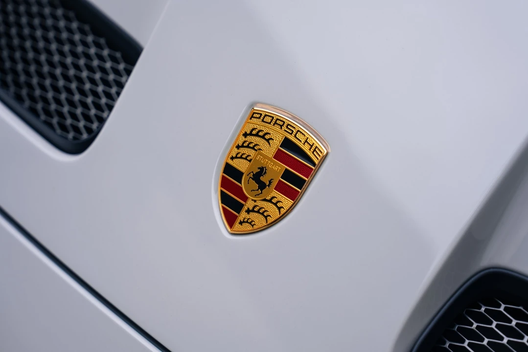 2024 Porsche 992 GT3 - Image 8 of 21
