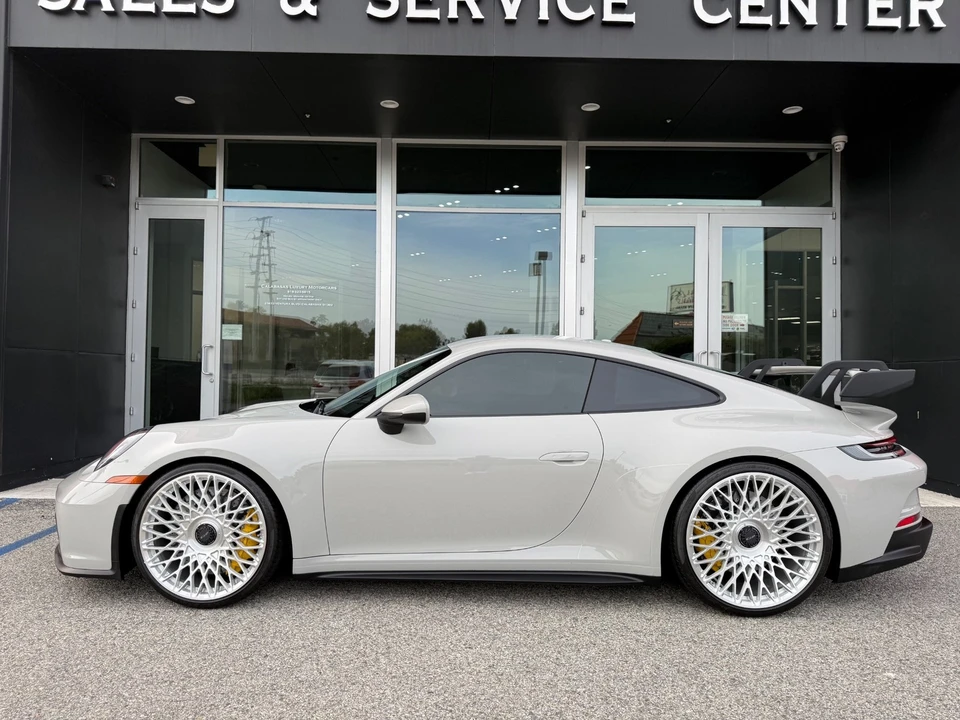 2024 Porsche 992 GT3 - Image 8 of 21