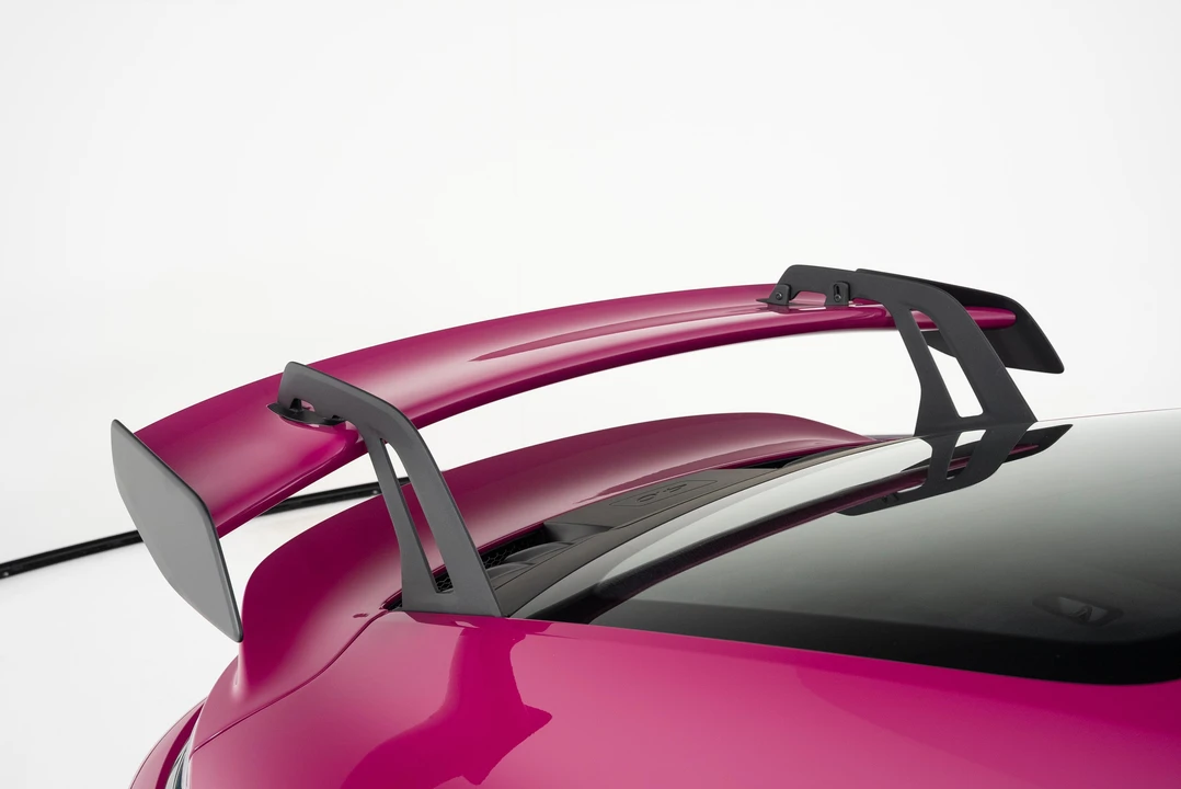 2024 Porsche 992 GT3 - Image 17 of 31