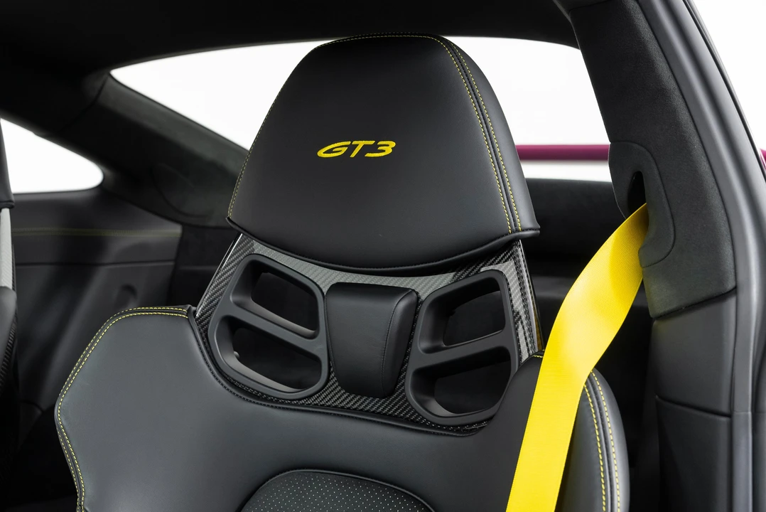 2024 Porsche 992 GT3 - Image 27 of 31