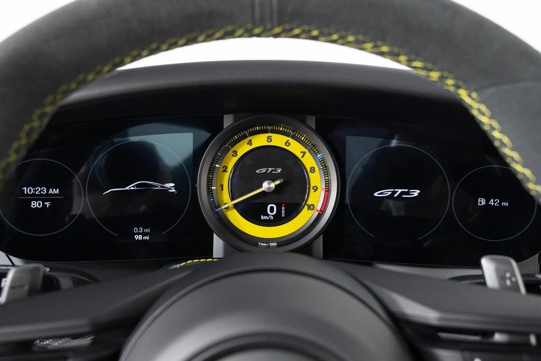 2024 Porsche 992 GT3 - Image 25 of 31