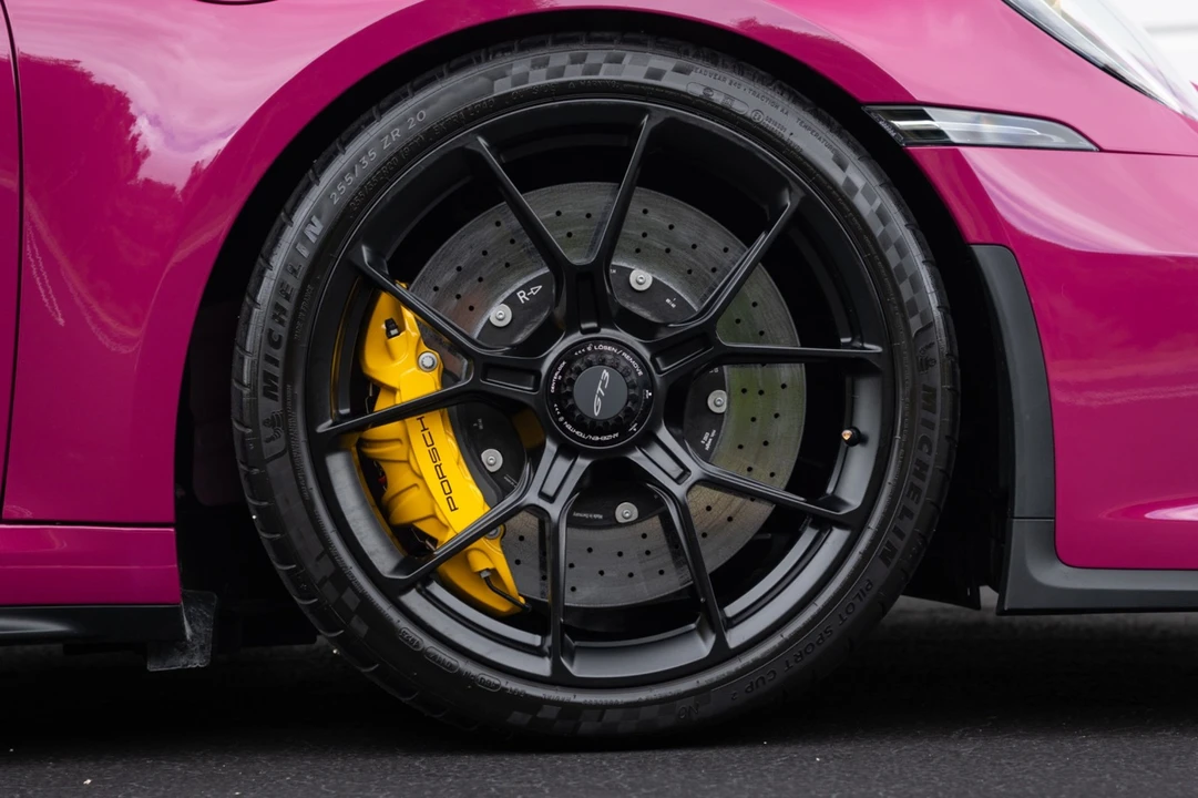 2024 Porsche 992 GT3 - Image 9 of 31