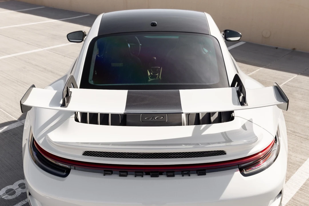 2024 Porsche 992 GT3 - Image 28 of 31