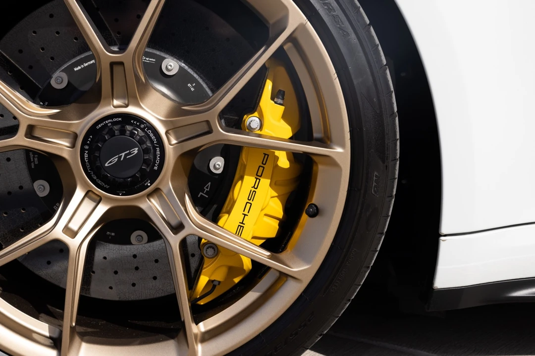 2024 Porsche 992 GT3 - Image 19 of 31