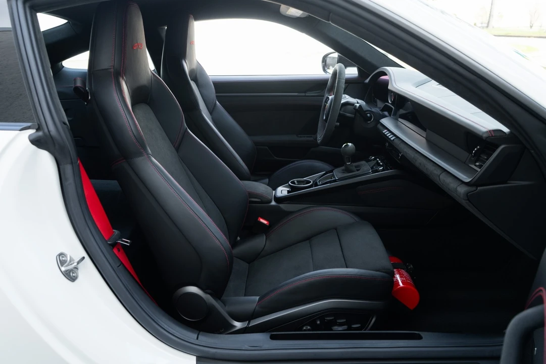 2024 Porsche 992 GT3 - Image 18 of 21