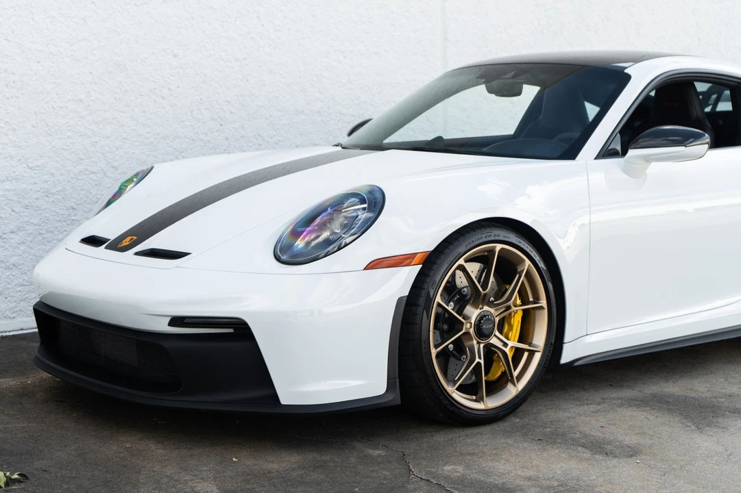 2024 Porsche 992 GT3 - Image 15 of 21