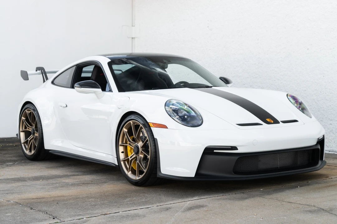 2024 Porsche 992 GT3 - Image 2 of 21