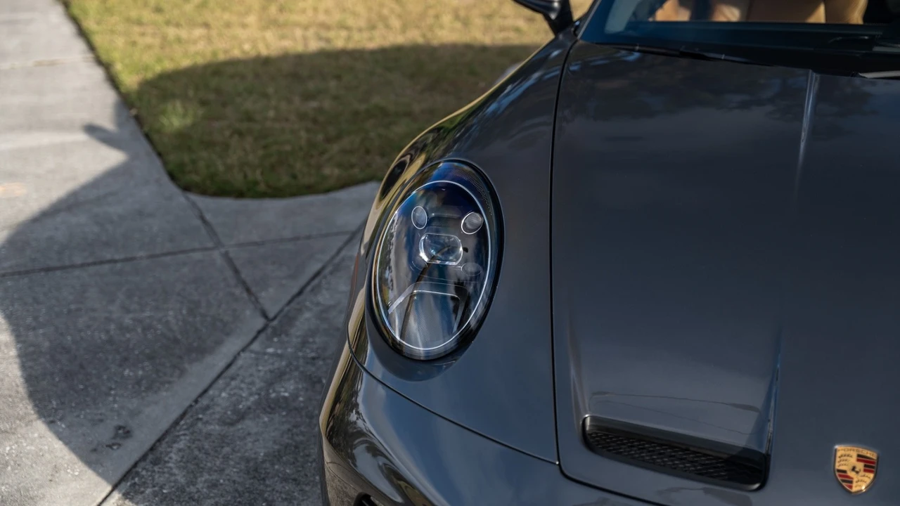 2024 Porsche 992 GT3 - Image 9 of 21