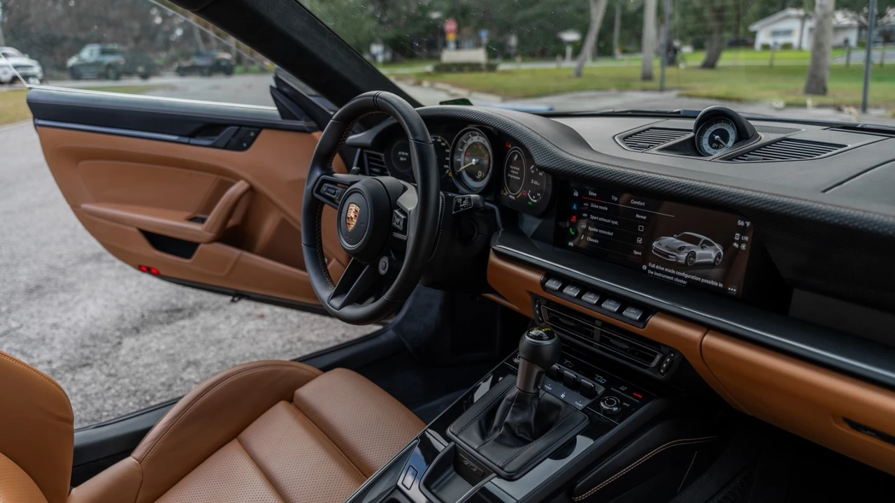 2024 Porsche 992 GT3 - Image 19 of 21