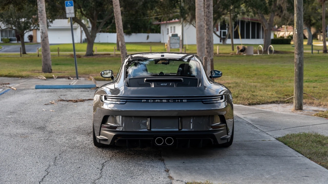 2024 Porsche 992 GT3 - Image 3 of 21