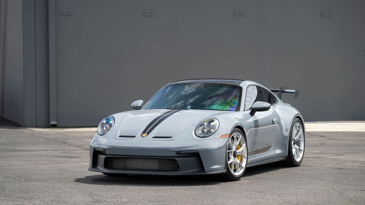 2024 Porsche 992 GT3 - Image 8 of 31